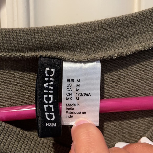 crewneck - Picture 4 of 4